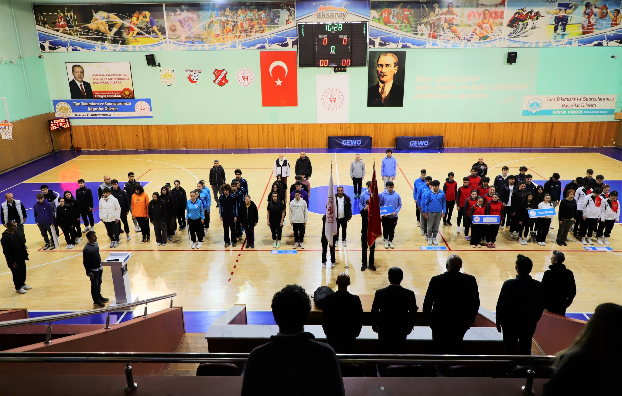 Potanın perileri ve efeleri sahada: Aksaray’da başlangıç düdüğü çalındı