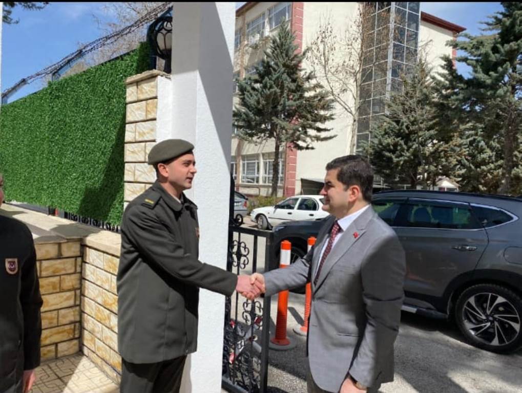 Ortaköy Kaymakamı Ahmet Karatepe, ilçedeki kamu kurumlarına yönelik ziyaretleri kapsamında