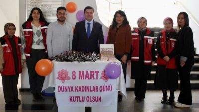 8 Mart Dünya Kadınlar Günü dolayısıyla, Ortaköy Kaymakamı Ahmet Karatepe,