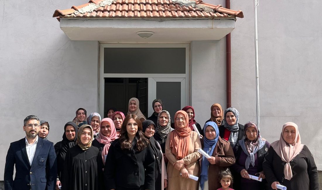 Sarıyahşi Kaymakamı Miyase Demirkoparan,