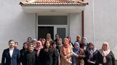 Sarıyahşi Kaymakamı Miyase Demirkoparan, Halk Eğitim Merkezi tarafından düzenlenen Cenaze