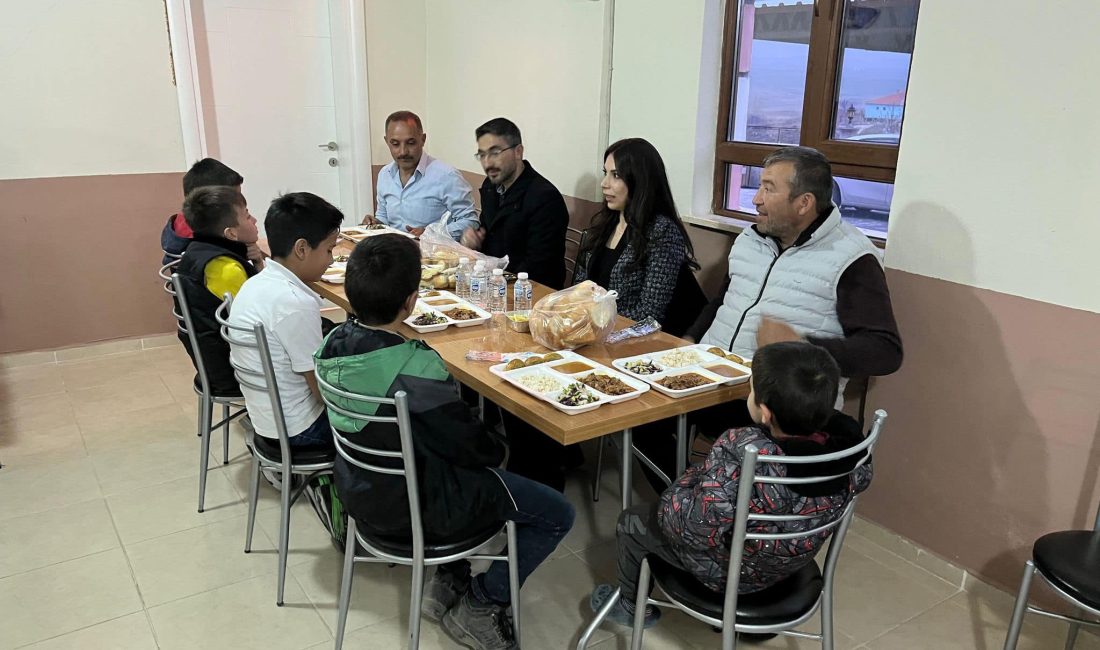 Sarıyahşi Kaymakamı Miyase Demirkoparan,