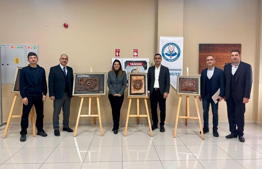 Tıp Fakültesi öğrencilerinden sanatsal dokunuş