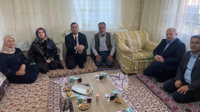 Sultanhanı Kaymakamı Bilal Göksun, Şehit Ramazan Süslü’nün kıymetli ailesiyle iftar