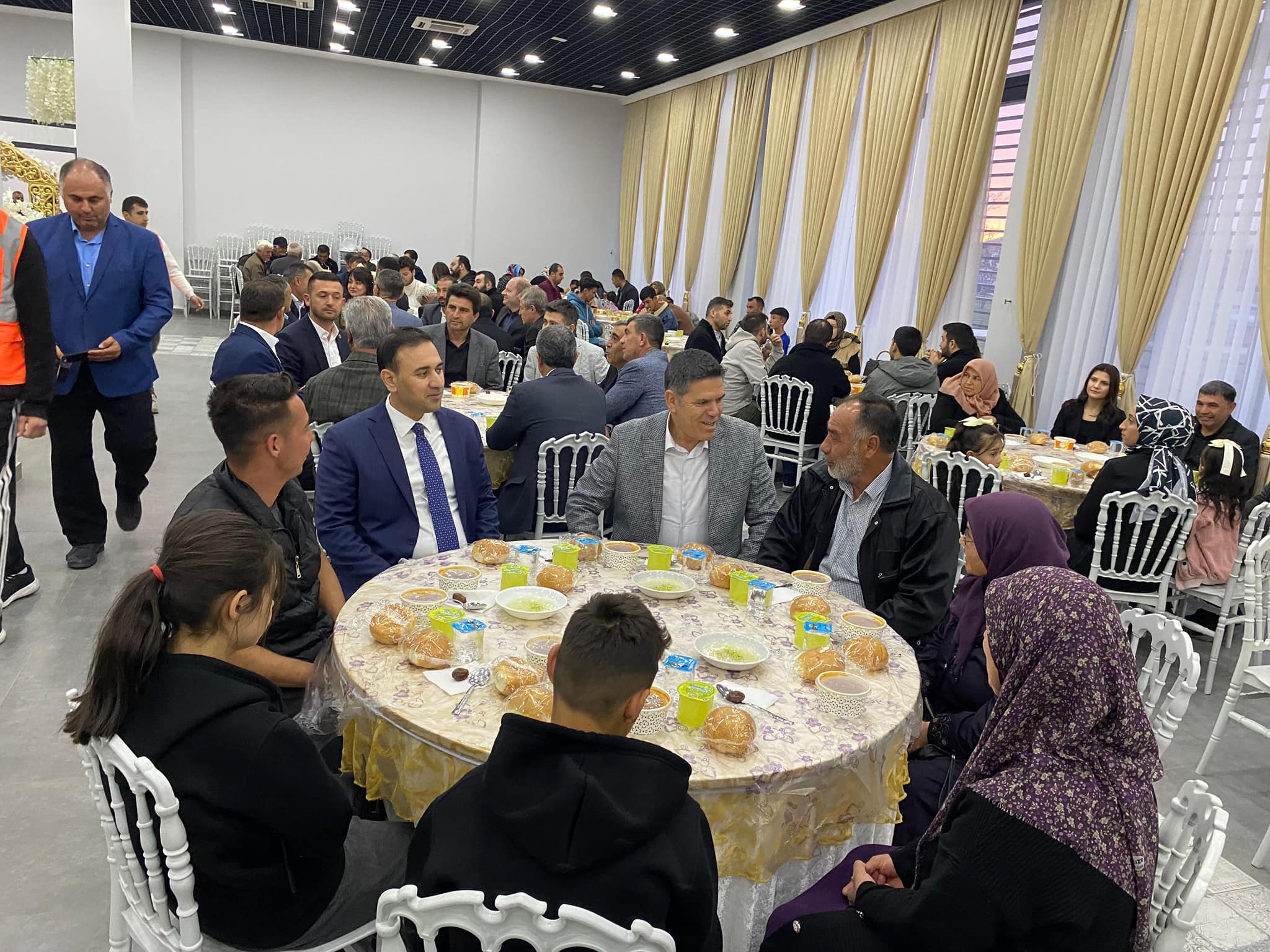 Kaymakam ve Başkan iftar programında halkla buluştu