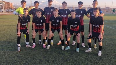 Aksaray'da U-17 Ligi, 9 takımın katılımıyla başladı. U17 Liginde, ilk