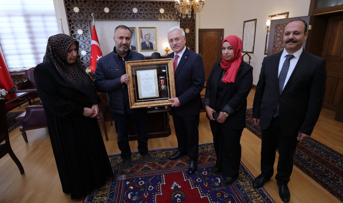 Cumhurbaşkanlığı ile eş zamanlı