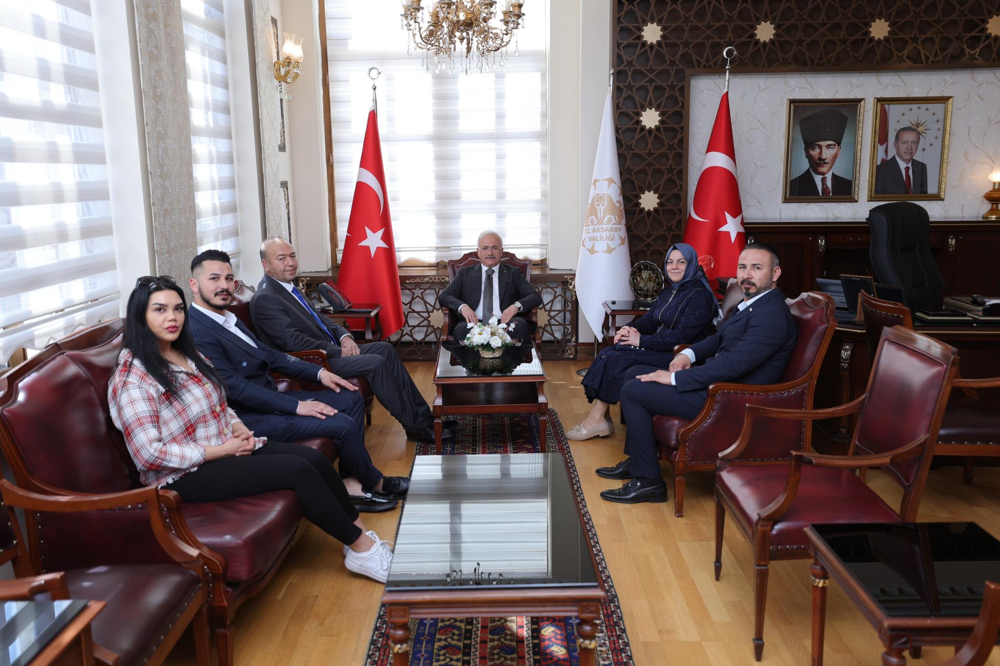 Vali Kumbuzoğlu, Kızılay Aksaray Şube Yönetimini kabul etti