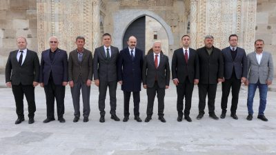 Aile ve Sosyal Hizmetler Bakan Yardımcısı Adil Çalışkan ve Aksaray