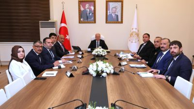 Aksaray Valisi Mehmet Ali Kumbuzoğlu başkanlığında gerçekleştirilen toplantıda, turizm faaliyetlerinin