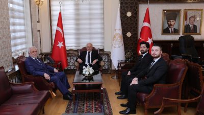 Aksaraylı iş insanı ve hayırsever Ahmet Yaşar Eşmekaya, Aksaray Valisi