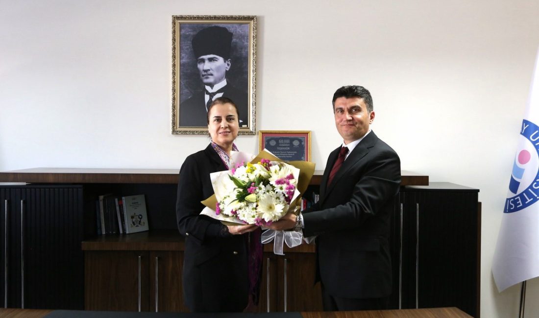 Aksaray Üniversitesi (ASÜ) İletişim