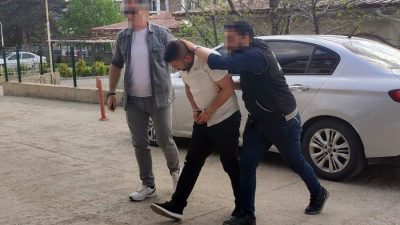 Konya’nın Seydişehir ilçesinde uyuşturucu ticareti yaptığı gerekçesiyle gözaltına alınan zanlı