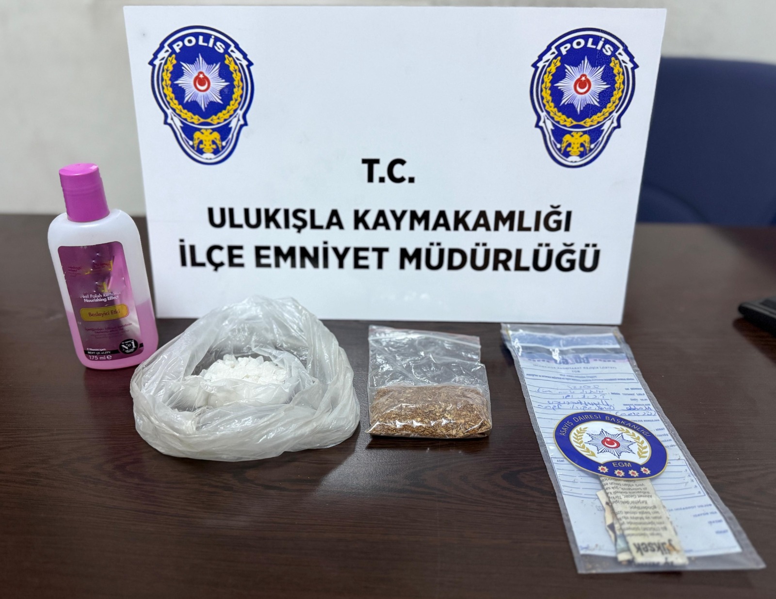 Uyuşturucu operasyonunda yakalanan 2 şüpheli tutuklandı