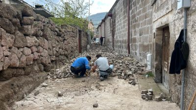 Güzelyurt İlçesi’nde doğalgaz ve altyapı çalışmalarının ardından bozulan sokak ve