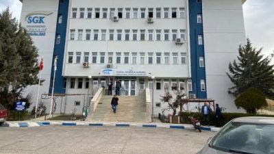 Aksaray Sosyal Güvenlik Kurumu (SGK), rapor ücreti almak isteyen çalışanları