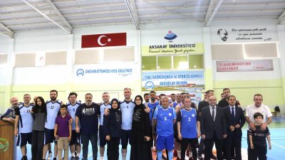 Aksaray Üniversitesi’nde (ASÜ) düzenlenen Geleneksel Spor Şenliği kapsamında gerçekleştirilen basketbol