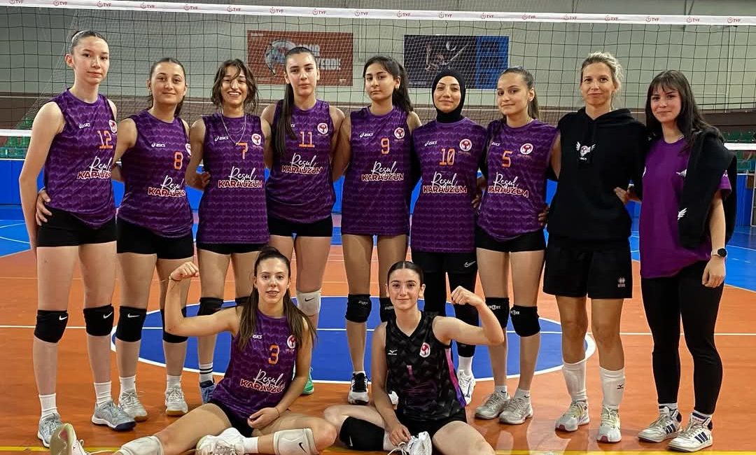Anka Spor Kulübü, umut verdi! Bölgesel Kadınlar Voleybol 2. Lige Yükselme Müsabakaları'nda çıktığı ilk iki