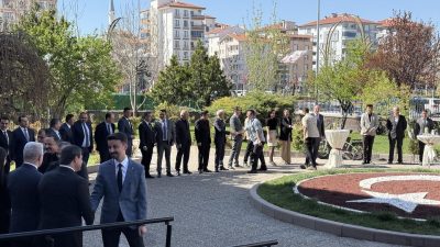 Aksaray Adliyesinde, Ramazan Bayramı dolayısıyla bayramlaşma töreni düzenlendi. Düzenlenen bayramlaşma