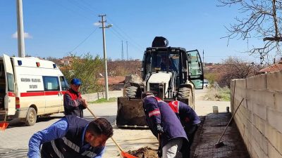 Ağaçören Belediyesi, bayramın ardından yazın enerjisiyle hızla çalışmalarına devam ediyor.