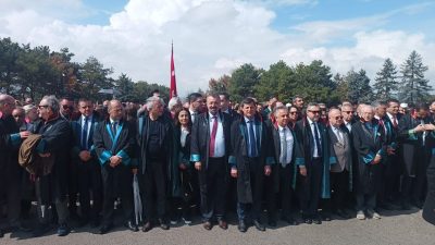 5 Nisan Avukatlar Günü kapsamında Türkiye Barolar Birliği tarafından düzenlenen