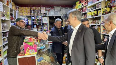 AK Parti Aksaray Milletvekili Hüseyin Altınsoy, esnaf ziyaretinde bulunarak vatandaşlarla