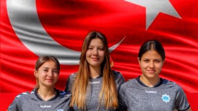 Aksaray Belediyespor altyapısından yetişen oyuncular Dilek Kestek, Ayşe Ergin ve