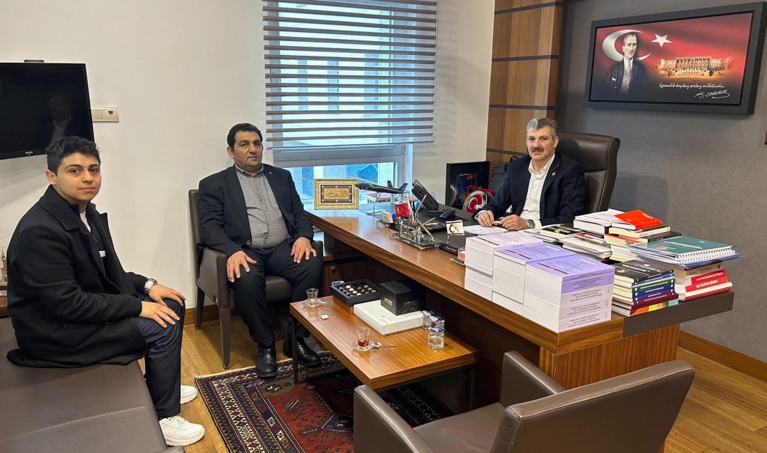 Aksaray Manavlar ve Balıkçılar Odası Başkanı Kuddusi Yeşildal ve beraberindeki