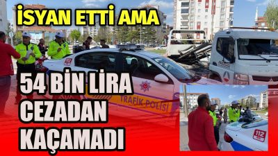 Aksaray’da yapılan motosiklet denetimlerinde durdurulan bir sürücünün plakasız, sigortasız, kasksız