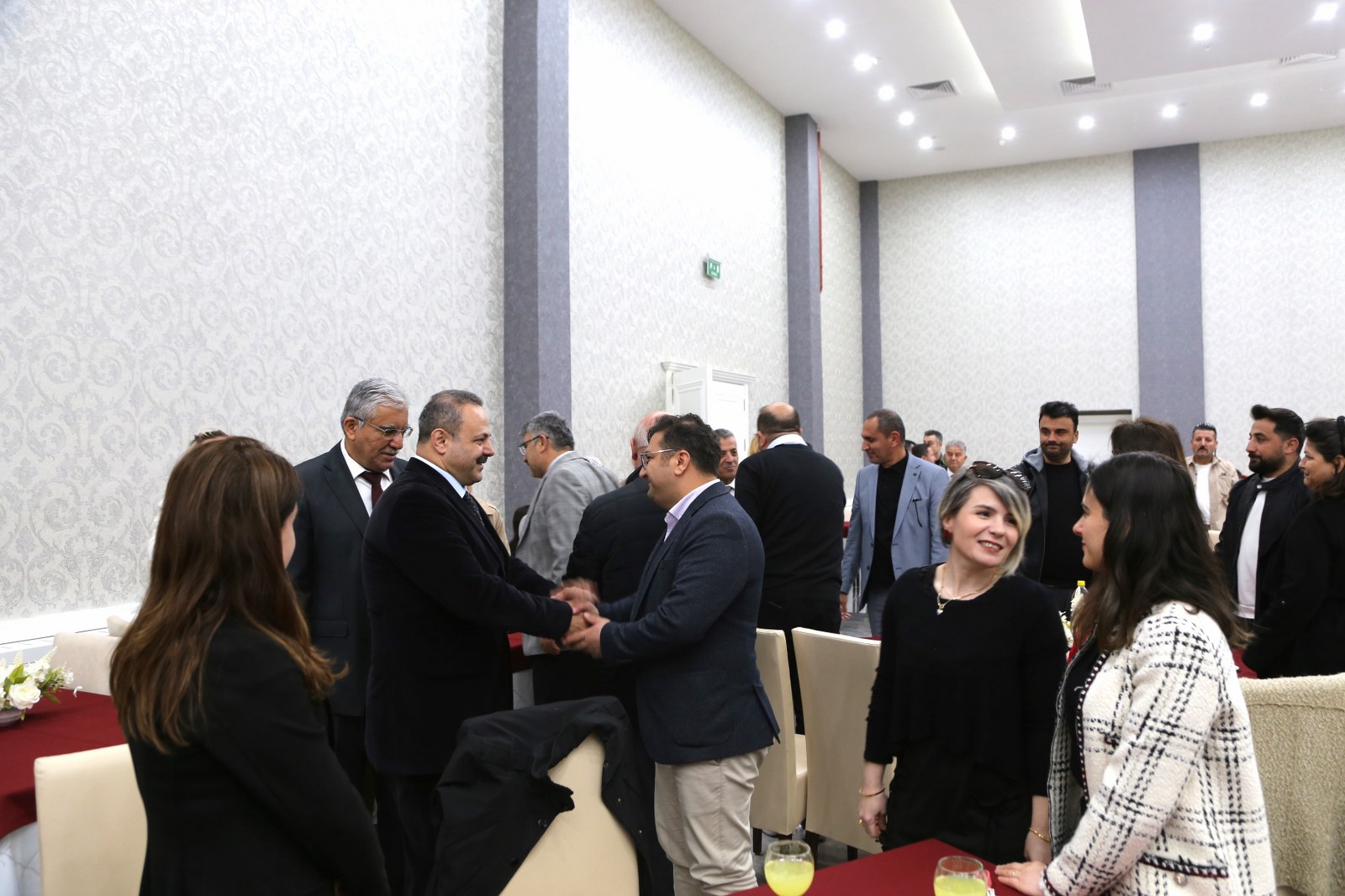 ASÜ ailesi bayramlaşma programında buluştu