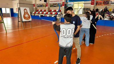 Aksaray Üniversitesi, kültürel değerlerin genç nesillere aktarılması amacıyla anlamlı bir