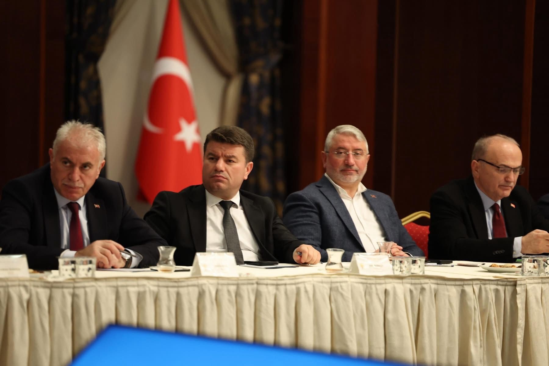 Aksaray Belediye Başkanı Evren Dinçer, AK Parti Genel Merkezinde gerçekleştirilen