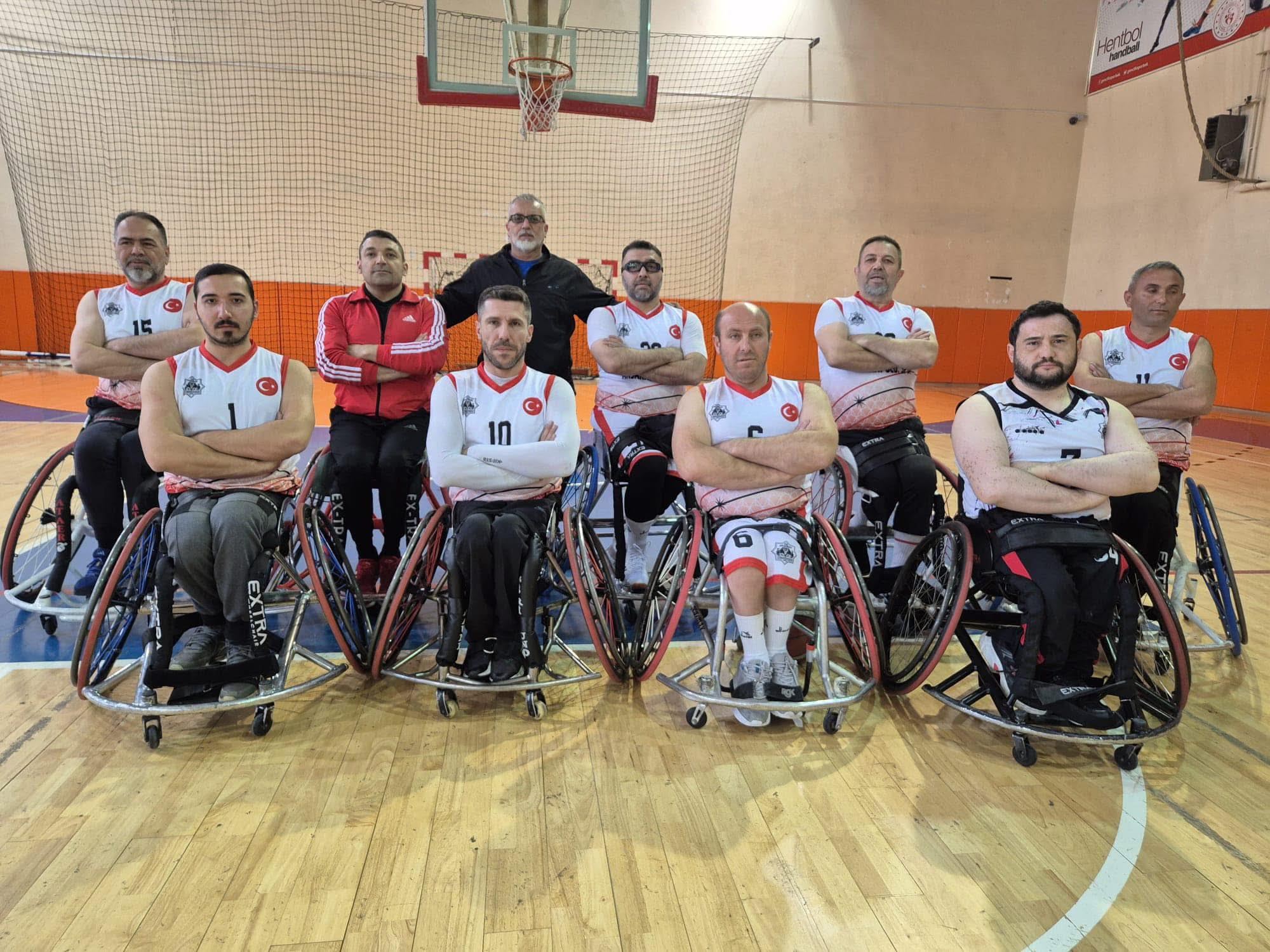 Namağlup Aksaray temsilcisinin zorlu mücadelesinde galibiyet Malatya’nın