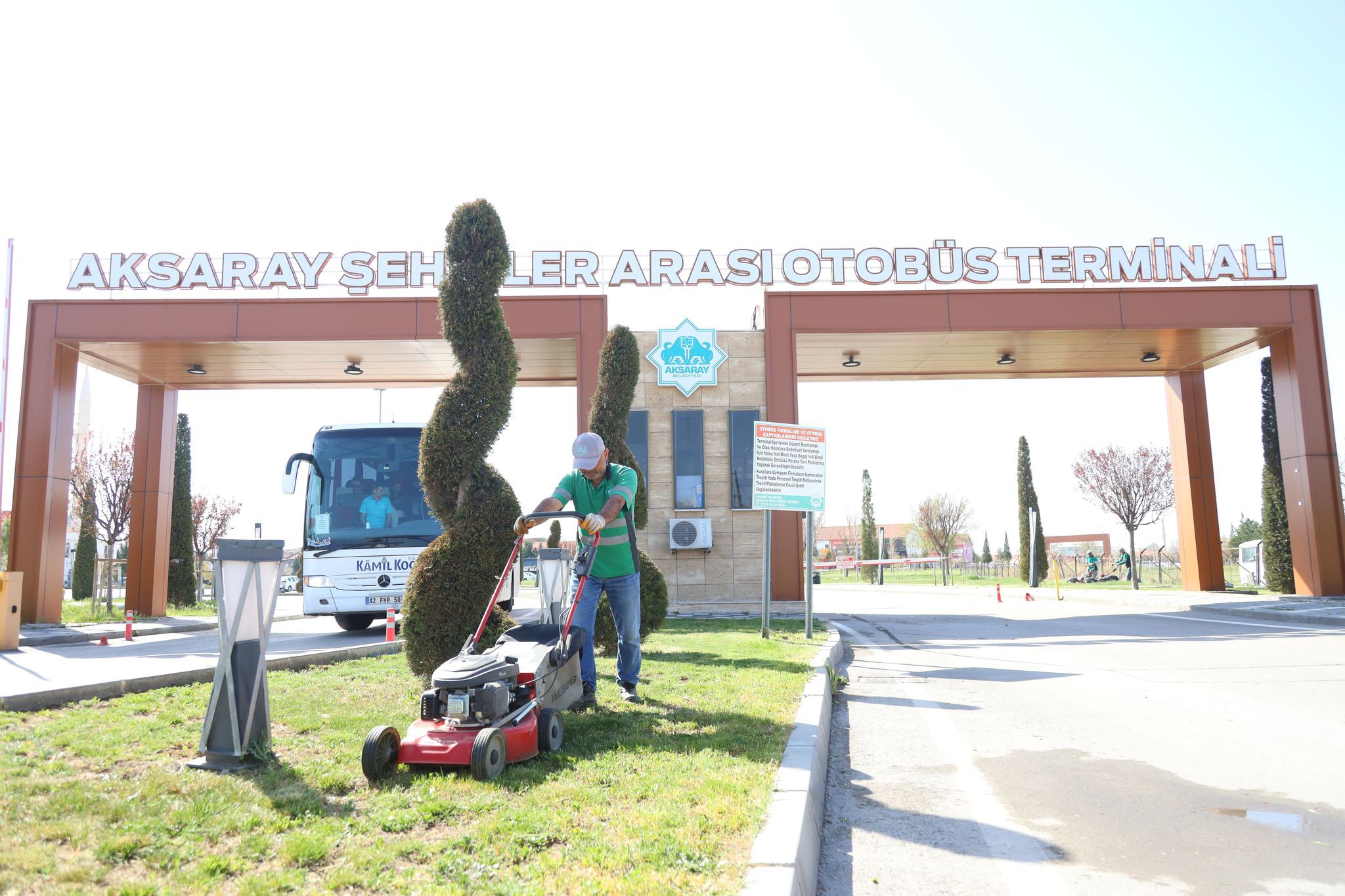 Aksaray Belediyesi’nden terminal bölgesine yeşil dokunuş