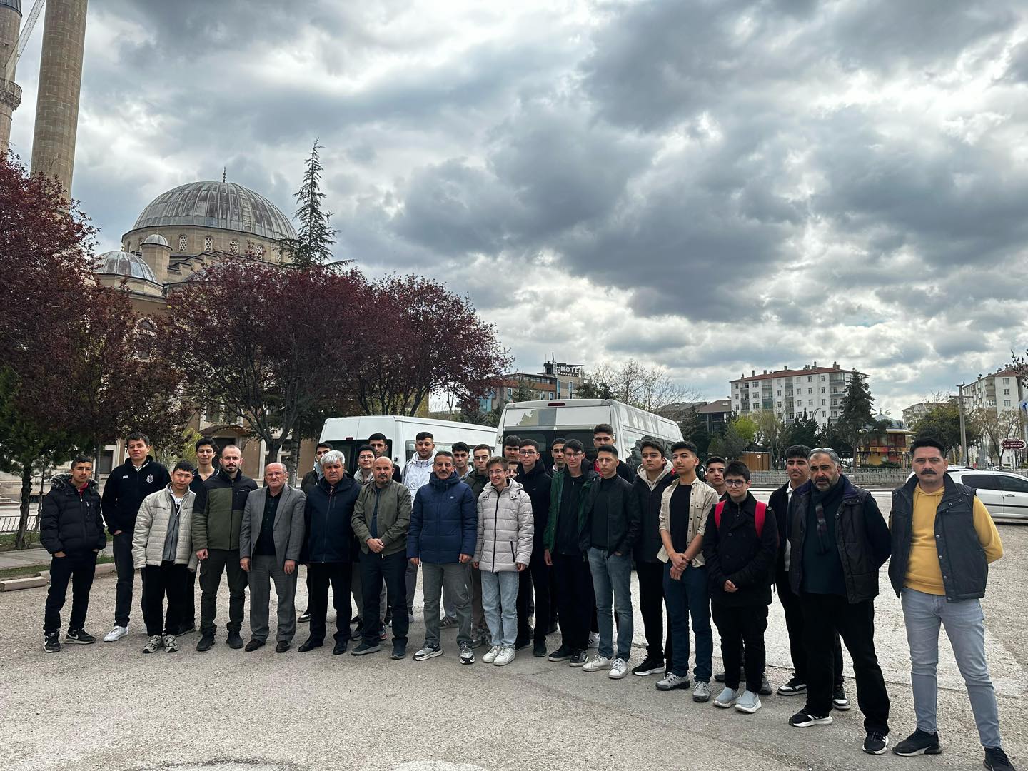 Aksaray’da öğrenciler Afyonkarahisar-Sultandağı Gençlik Kampı’na uğurlandı