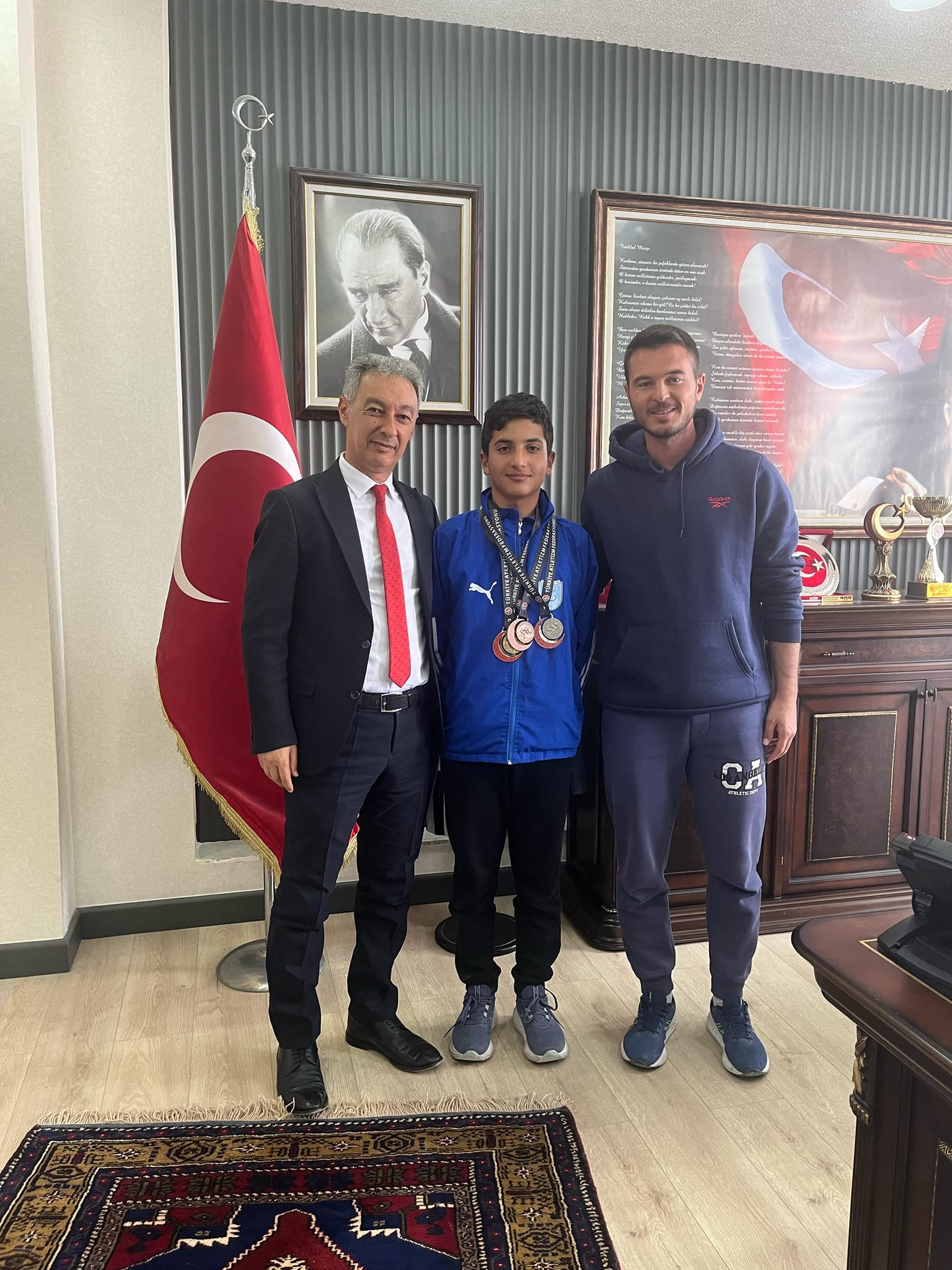 Türkiye Şampiyonu Furkan Selam Cirit’ten belediye başkanına ziyaret