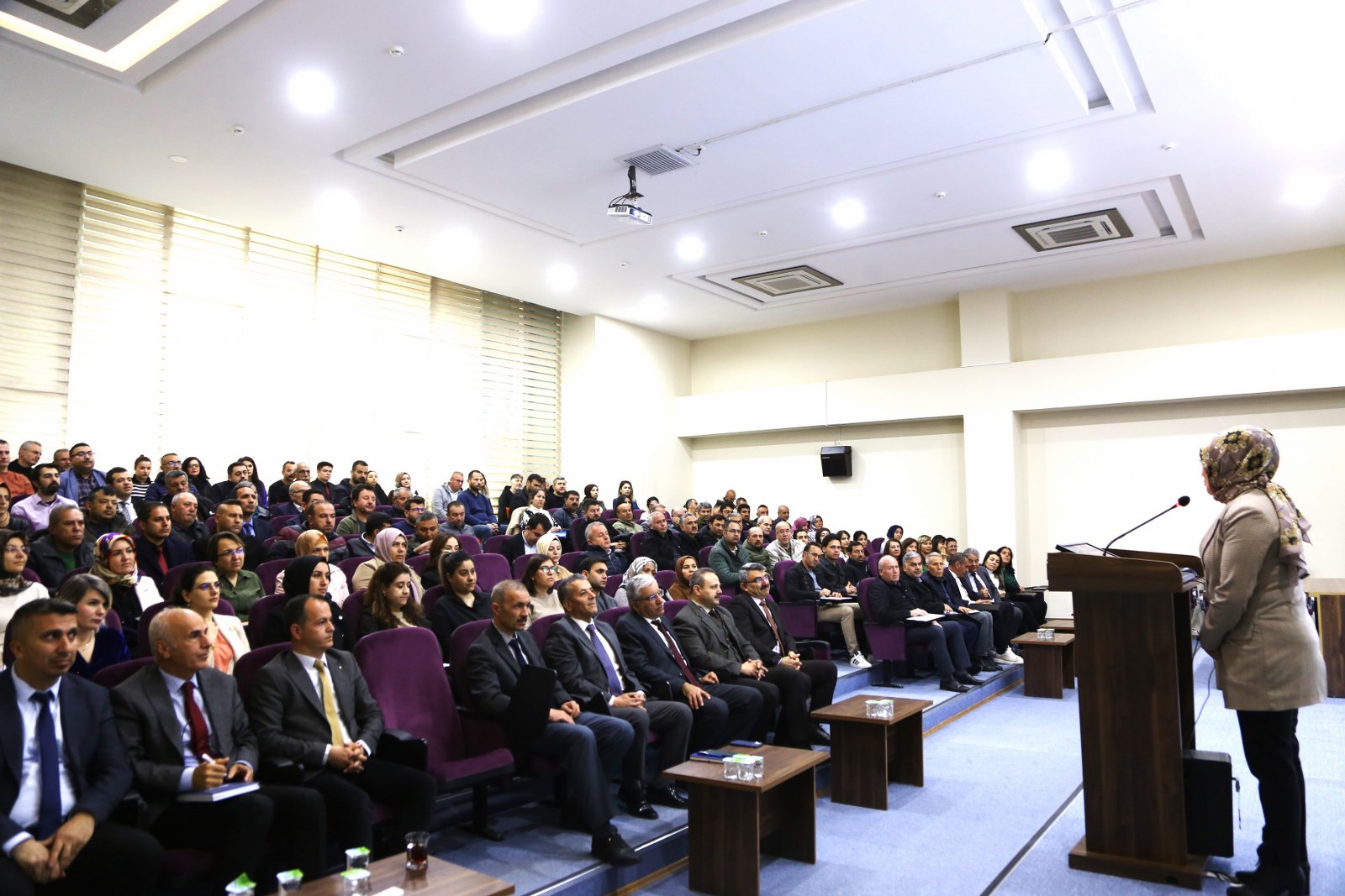 Aksaray Üniversitesi (ASÜ) 2025 yılı Hizmet İçi Eğitim Planı kapsamında,