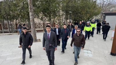 Güzelyurt Kaymakamı Muammer Yetiş, İl Genel Meclisi üyeleri ve kurum