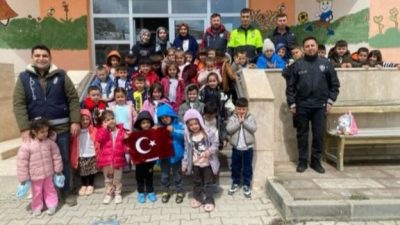 Polis Haftası kapsamında Güzelyurt’taki polis ekipleri, Güzelyurt Anaokulu’nu ziyaret etti.