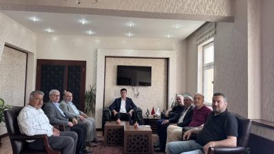 Aksaray İl Genel Meclis Üyeleri, Güzelyurt Kaymakamı Muammer Yetiş’i makamında