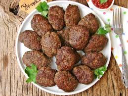 Dünya çapında gastronomi otoritesi kabul edilen TasteAtlas, en iyi köfte