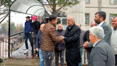 Milliyetçi Hareket Partisi (MHP) Aksaray İl Başkanı Burhanettin Karataş ve