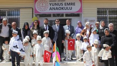 Ortaköy Kaymakamı Ahmet Karatepe, Yunus Emre Anaokulu’nun düzenlediği 23 Nisan