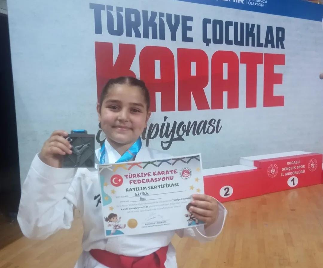 Aksaraylı öğrenciden ses getiren başarı; Türkiye ikinciliğe adını yazdırdı!