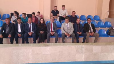 Sarıyahşi Kaymakamlığı tarafından düzenlenen Kurumlararası Voleybol Turnuvası’nda ilk maçına çıkan