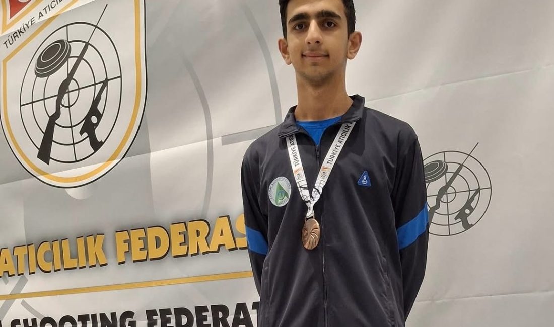Aksaray Gençlik ve Spor İl Müdürlüğü’nün başarılı sporcusu Abdullah Eren