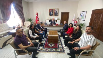 Sultanhanı Kaymakamı Bilal Göksun, 75. Yıl Ortaokulu yönetici ve öğretmenlerini