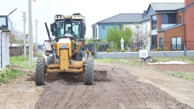 Aksaray Belediyesi, ulaşım kalitesini artırmak amacıyla Çiftlik Mahallesi’nde stabilize yol