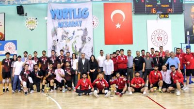 Aksaray’da ev sahipliğinde düzenlenen İç Anadolu Grubu YurtLig Voleybol müsabakaları
