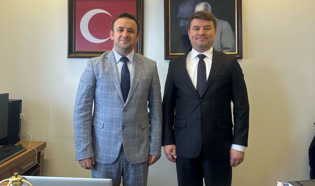 Aksaray Belediye Başkanı Evren Dinçer, geçmişte birlikte görev yaptığı ve